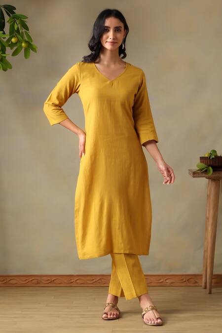Tashee_Yellow Cotton Embroidery Round Neck, Slub Kurta Set _Online_at_Aza_Fashions
