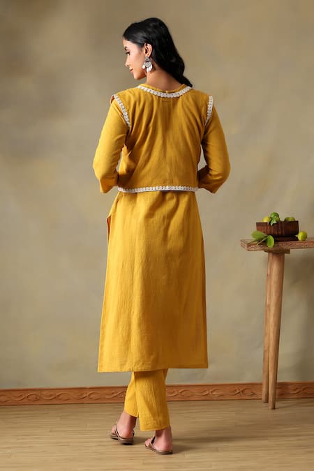 Tashee Yellow Embroidered Cotton Slub Kurta Set 