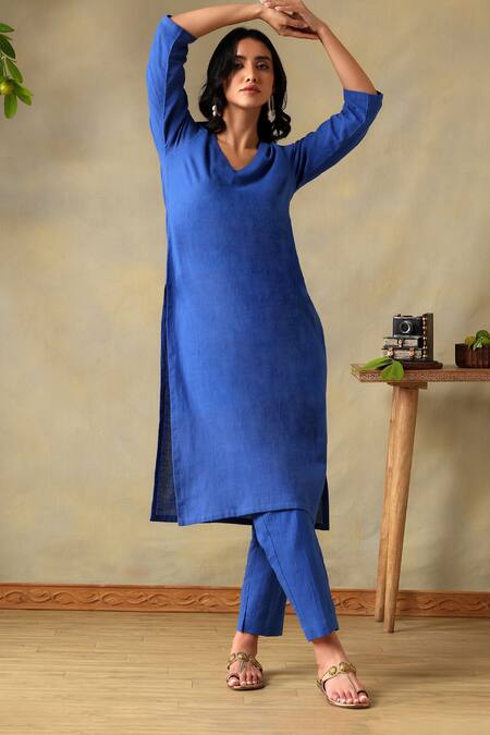 Shop_Tashee_Blue Cotton Embroidery V-neck Slub Kurta Set _Online_at_Aza_Fashions