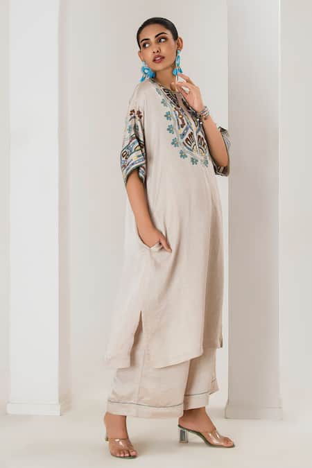 Shop_Saahiil Kapoor_Cream Linen, Satin Embroidery Round Neck Champagne Kurta And Pant Set _Online_at_Aza_Fashions