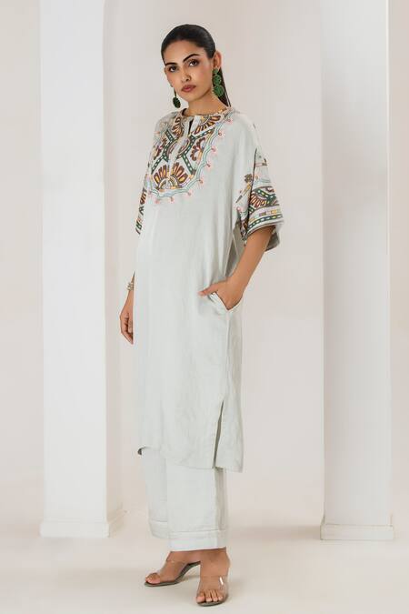 Saahiil Kapoor Mint Linen, Satin Embroidery Round Neck Kurta And Pant Set at Aza Fashions Saahiil Kapoor_Mint Linen, Satin Embroidery Round Neck Kurta And Pant Set _at_Aza_Fashions