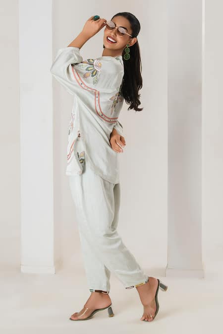 Saahiil Kapoor_Mint Linen, Satin Embroidery V-neck Floral Top And Pant Set _at_Aza_Fashions