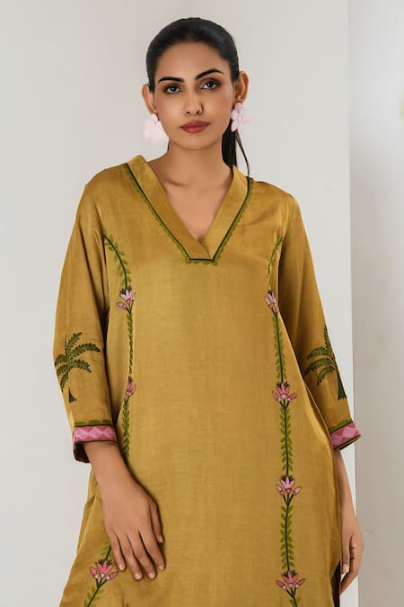 Shop_Saahiil Kapoor_Mustard Linen, Satin Embroidery V-neck Kurta Pant Set _Online_at_Aza_Fashions