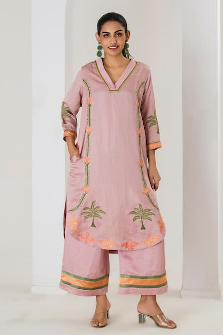 Saahiil Kapoor Embroidered Dusty Rose Kurta & Pant Set 