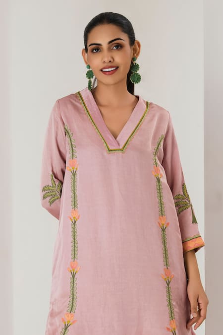 Shop_Saahiil Kapoor_Pink Linen, Satin Embroidery V-neck Dusty Rose Kurta And Pant Set 