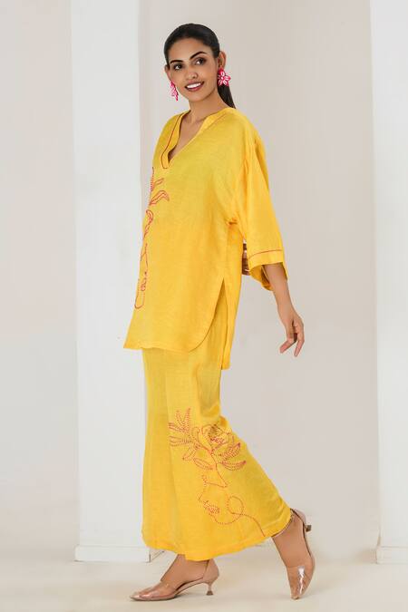 Saahiil Kapoor_Yellow Linen, Satin Embroidery Split V-neck Floral Top And Pant Set _Online_at_Aza_Fashions
