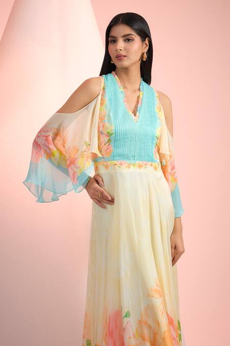 Mandira Wirk Resort Sky Blue Chiffon V-neck Printed Dress Online at Aza Fashions Mandira Wirk Resort_Sky Blue Chiffon V-neck Printed Dress _Online_at_Aza_Fashions