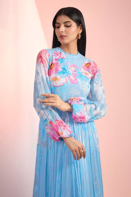 Mandira Wirk Resort_Sky Blue Chiffon Round Neck Floral Printed Dress _Online_at_Aza_Fashions