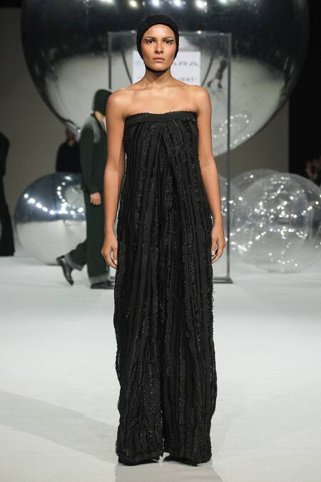 Somya Goyal Black Polyester Hand Woven Noir Jumpsuit at Aza Fashions Somya Goyal_Black Polyester Hand Woven Noir Jumpsuit _at_Aza_Fashions