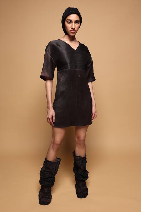 Shop_Somya Goyal_Black Silk, Polyester V-neck Handmade Blush Dress _Online_at_Aza_Fashions