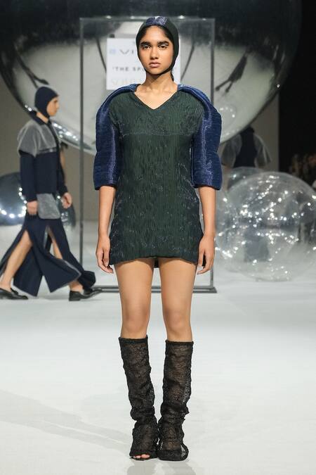 Buy_Somya Goyal_Green Organza, Viscose V-neck Electric Vein Dress 