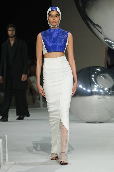 Buy_Somya Goyal_Blue Viscose, Polyester, Spandex Round Neck Volt Texture Top 