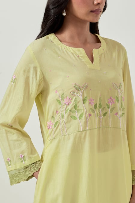 Shop_Priya Chaudhary_Yellow Cotton Embroidery Split V-neck Machine Kurta Pant Set _Online_at_Aza_Fashions