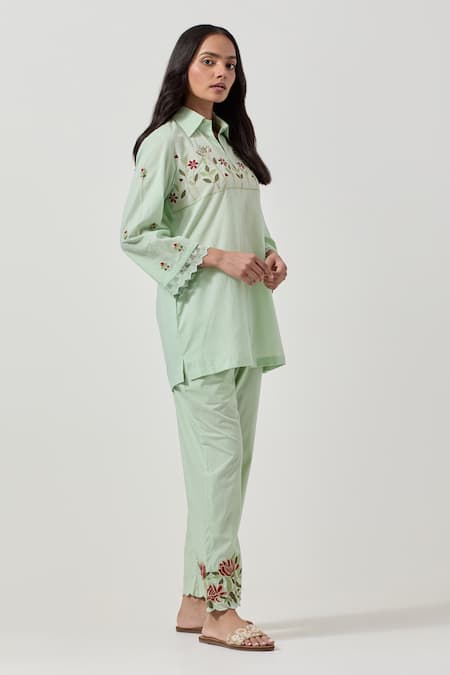Buy_Priya Chaudhary_Green Cotton Embroidery Collared Machine Kurta And Pant Set _Online_at_Aza_Fashions