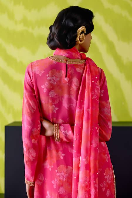 Deep Thee Fuchsia Pink Floral Print Kurta Set 