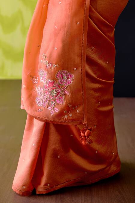 Shop Deep Thee Orange Organza, Silk Embroidery, Applique Sweetheart Neck Rust Saree Set Online at Aza Fashions Shop_Deep Thee_Orange Organza, Silk Embroidery, Applique Sweetheart Neck Rust Saree Set _Online_at_Aza_Fashions