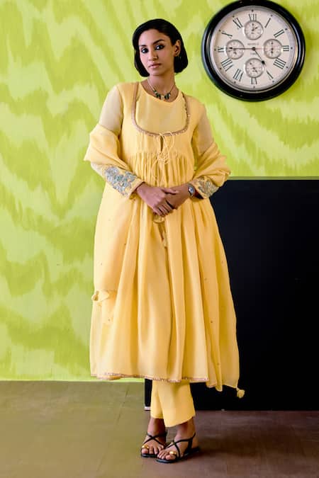 Deep Thee Buttercup Yellow Chanderi Anarkali Set 