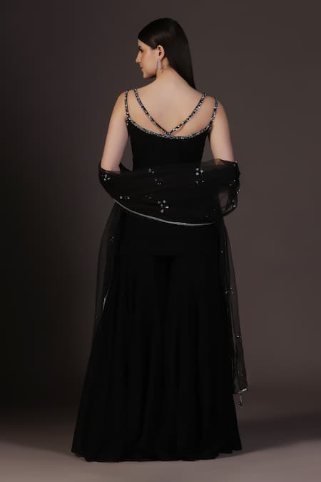 Pooja Peshoria Black Hand Embroidered Kurta Set 