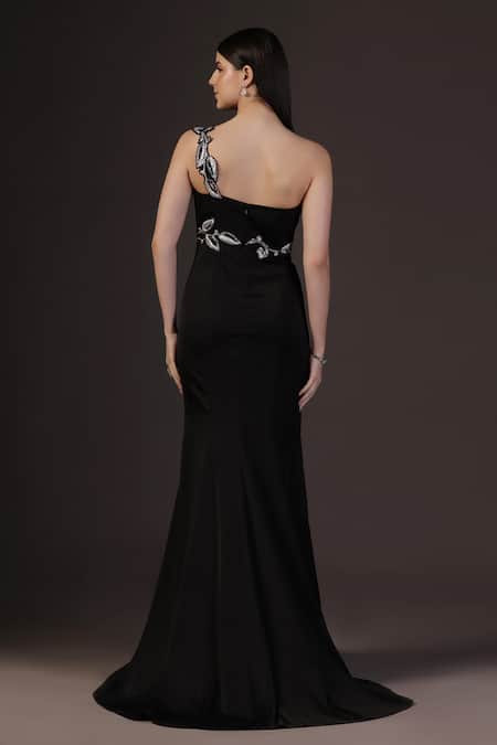 Pooja Peshoria Black Hand Embroidered Gown 