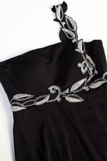 Pooja Peshoria_Black Polyester Embroidery One Shoulder Hand Gown _at_Aza_Fashions