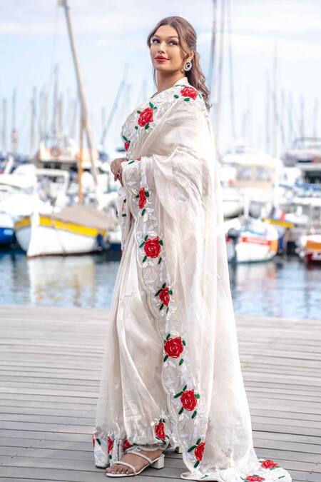 Buy_Midushi Bajoria_Silver Tissue Sequins, Cut Work V-neck Saree With Blazer Blouse _Online_at_Aza_Fashions