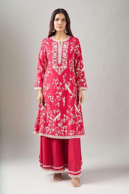Anushree Reddy_Red Embroidery Split V-neck Kali Aari Work Kurta Set _Online_at_Aza_Fashions