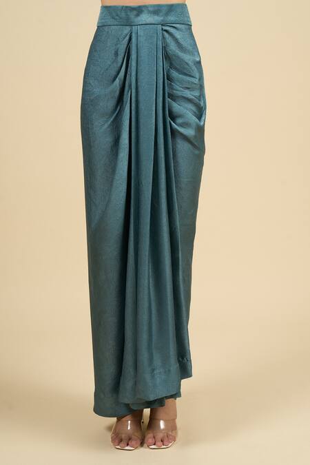 Aseem Kapoor_Teal Silk Embroidery V-neck Dull Gilet And Skirt Set _at_Aza_Fashions
