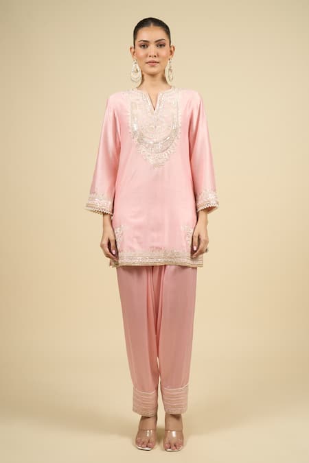 Shop Sheetal Batra Pink Silk Embroidery Split V-neck Blush Short Kurta Salwar Set Online at Aza Fashions Shop_Sheetal Batra_Pink Silk Embroidery Split V-neck Blush Short Kurta Salwar Set _Online_at_Aza_Fashions