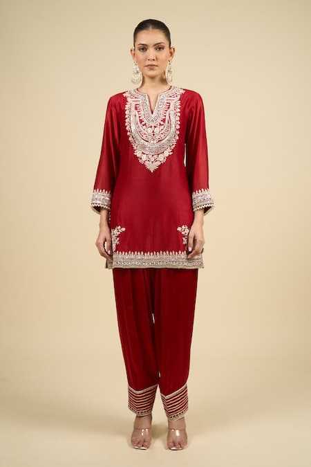 Buy Sheetal Batra Red Chiffon Embroidery Split V-neck Short Kurta Salwar Set Online at Aza Fashions Buy_Sheetal Batra_Red Chiffon Embroidery Split V-neck Short Kurta Salwar Set _Online_at_Aza_Fashions