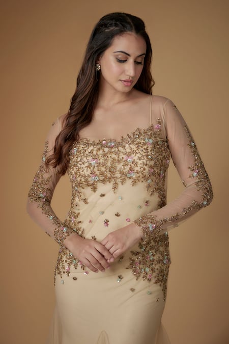 FATIZ Gold Tulle, Lycra Sequins, Beads Square Neck Champagne Designer Gown With Veil Online at Aza Fashions FATIZ_Gold Tulle, Lycra Sequins, Beads Square Neck Champagne Designer Gown With Veil _Online_at_Aza_Fashions