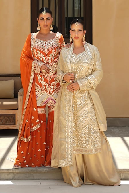 Buy_Shian_Rust Georgette Embroidery Scoop Neck Orange Kurta Set 