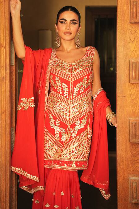Buy_Shian_Red Georgette Sequins, Embroidery Round Neck Kurta Set 