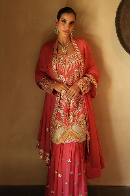 Shian Gajri Pink Embroidered Kurta Gharara Set 