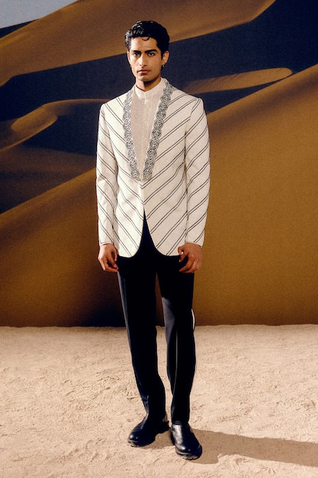 Amaare Designer Kir Tuxedo Set 