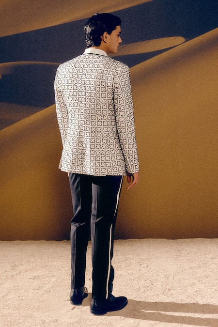 Amaare Designer Tara Tuxedo Set 