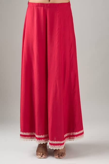 Anushree Reddy_Red Embroidery Split V-neck Kali Aari Work Kurta Set _at_Aza_Fashions