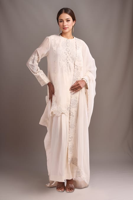 Anamika Khanna Embroidered Ivory Kurta Set With Draped Skirt 