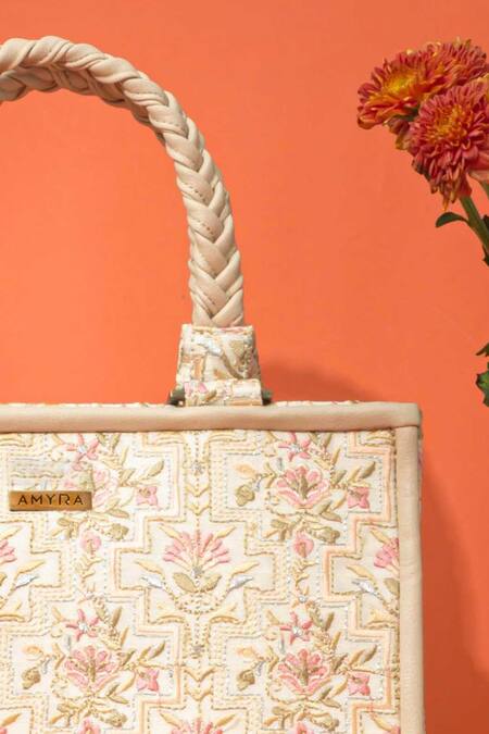 Buy_Amyra_Off White Embroidery Mogra Handbag _Online_at_Aza_Fashions
