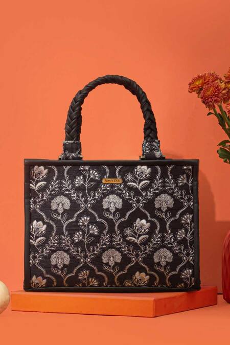 Amyra Black Embroidery Jharokha Handbag Online at Aza Fashions Amyra_Black Embroidery Jharokha Handbag _Online_at_Aza_Fashions
