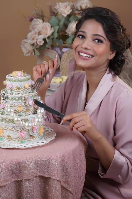 Buy_Puneet Gupta_White Beads, Fabric Flowers Cake Minaudiere Handbag _Online_at_Aza_Fashions