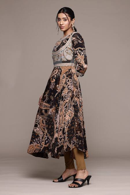 Ritu Kumar_Black Viscose, Lycra Embroidery Round Dewey Kurta Set With Leggings And Dupatta _at_Aza_Fashions