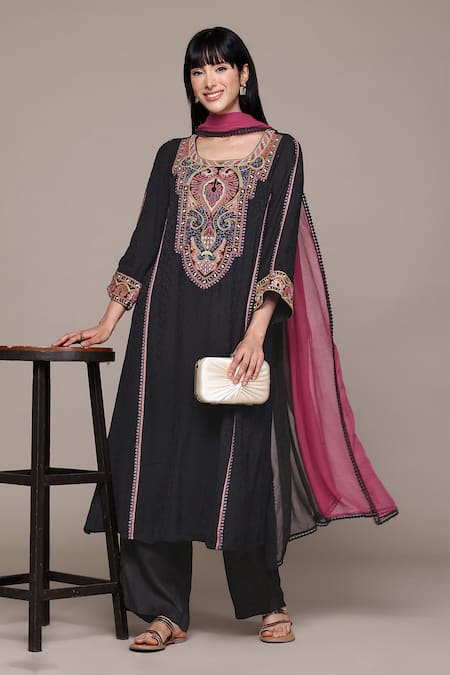Ritu Kumar Black Arith Solid Kurta Set 