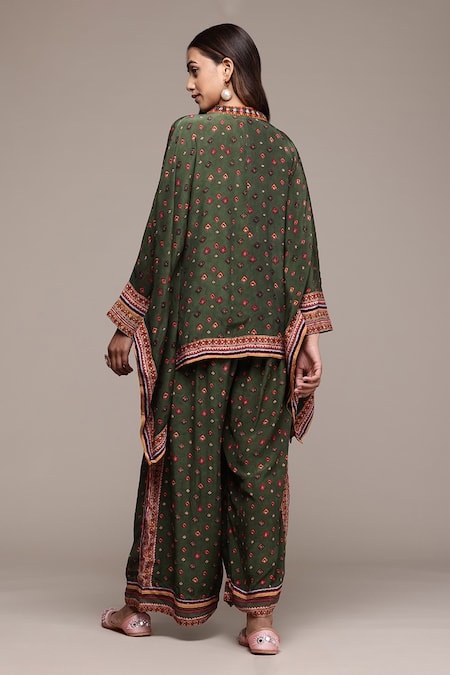 Shop Ritu Kumar Green Viscose Embroidery Crew Neck Gopuram Shirt And Pant Co-ord Set at Aza Fashions Shop_Ritu Kumar_Green Viscose Embroidery Crew Neck Gopuram Shirt And Pant Co-ord Set _at_Aza_Fashions