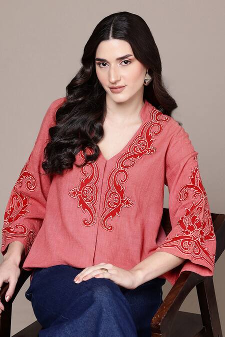 Ritu Kumar Pink Cotton Embroidery V-neck Inlay Short Kurta Online at Aza Fashions Ritu Kumar_Pink Cotton Embroidery V-neck Inlay Short Kurta _Online_at_Aza_Fashions