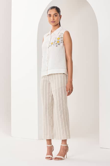 Buy_Sue Mue_White Linen Embroidery Collared Floral Shirt And Pant Set 