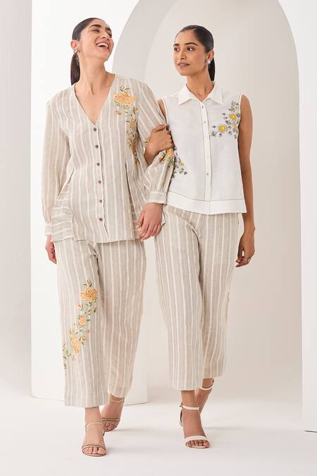 Sue Mue Gray Linen Embroidery V-neck Light Grey Co-ord Set at Aza Fashions Sue Mue_Gray Linen Embroidery V-neck Light Grey Co-ord Set _at_Aza_Fashions