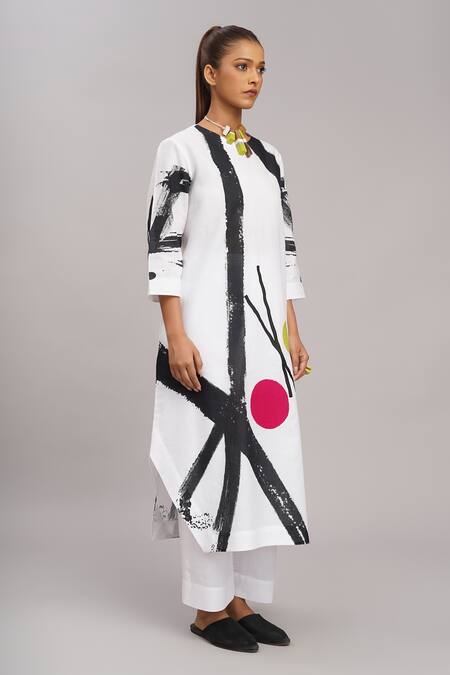 Taika By Poonam Bhagat White Linen Embroidery Round Neck Printed Tunic And Pant Set at Aza Fashions Taika By Poonam Bhagat_White Linen Embroidery Round Neck Printed Tunic And Pant Set _at_Aza_Fashions