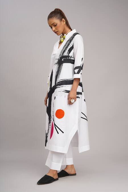 Taika By Poonam Bhagat White Linen Embroidery V-neck Printed Tunic And Pant Set Online at Aza Fashions Taika By Poonam Bhagat_White Linen Embroidery V-neck Printed Tunic And Pant Set _Online_at_Aza_Fashions