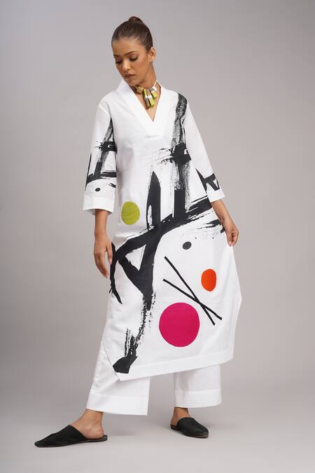 Buy Taika By Poonam Bhagat White Linen Embroidery V-neck Printed Tunic And Pant Set Buy_Taika By Poonam Bhagat_White Linen Embroidery V-neck Printed Tunic And Pant Set