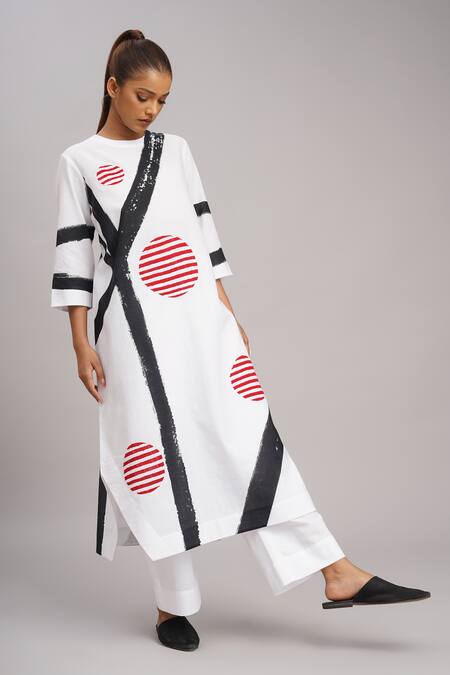 Taika By Poonam Bhagat White Linen Embroidery Round Neck Printed Tunic And Pant Set at Aza Fashions Taika By Poonam Bhagat_White Linen Embroidery Round Neck Printed Tunic And Pant Set _at_Aza_Fashions